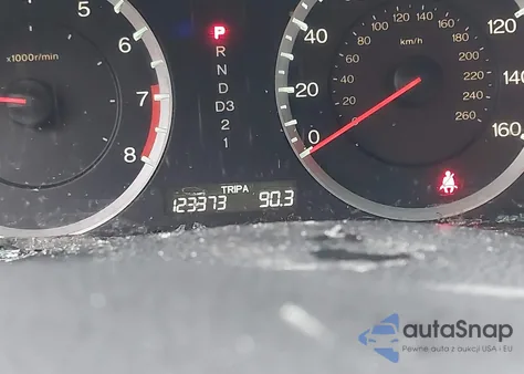 2010 Honda Accord 2.4 Lx из США, поврежденный, VIN 1HGCP2F32AA033262